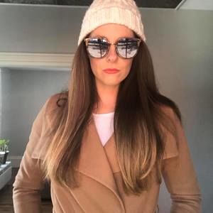 Meet your Posher, Brenda